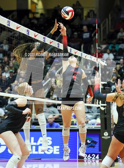 Thumbnail 2 in Cedar Park vs. Argyle (UIL 5A D2 Volleyball Final) photogallery.