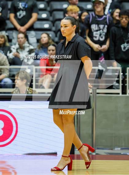Thumbnail 1 in Cedar Park vs. Argyle (UIL 5A D2 Volleyball Final) photogallery.