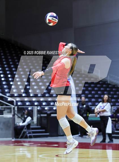 Thumbnail 2 in Cedar Park vs. Argyle (UIL 5A D2 Volleyball Final) photogallery.