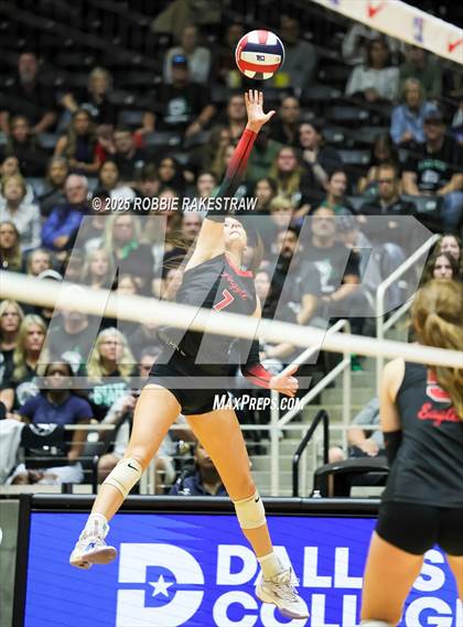 Thumbnail 2 in Cedar Park vs. Argyle (UIL 5A D2 Volleyball Final) photogallery.