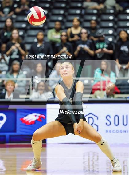 Thumbnail 3 in Cedar Park vs. Argyle (UIL 5A D2 Volleyball Final) photogallery.