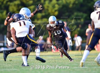 Thumbnail 2 in Pallotti vs. Friendship Collegiate Academy photogallery.
