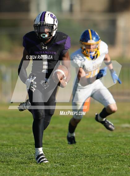 Thumbnail 3 in Del Campo @ Sacramento (CIF SJS D4 Round 1) photogallery.