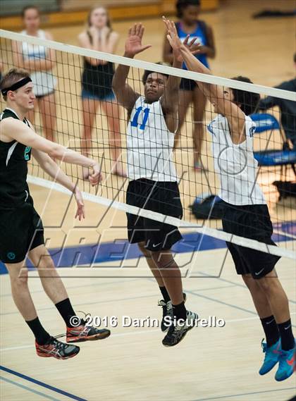 Thumbnail 1 in Highland @ Mesquite photogallery.
