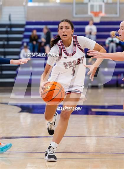 Thumbnail 2 in Perry vs. Ridgeline (Holiday Hoopfest) photogallery.