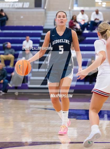 Thumbnail 1 in Perry vs. Ridgeline (Holiday Hoopfest) photogallery.