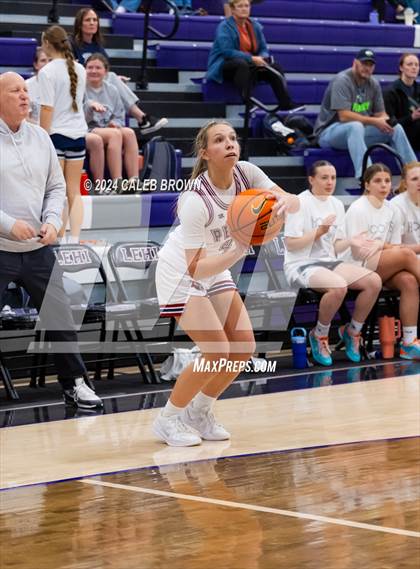 Thumbnail 2 in Perry vs. Ridgeline (Holiday Hoopfest) photogallery.