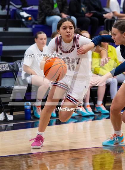 Thumbnail 1 in Perry vs. Ridgeline (Holiday Hoopfest) photogallery.