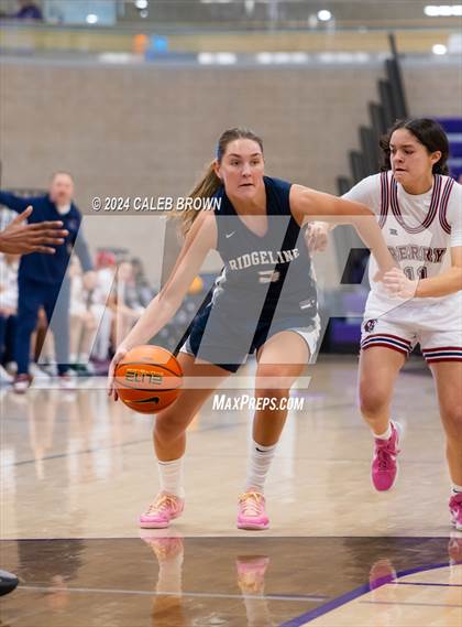 Thumbnail 1 in Perry vs. Ridgeline (Holiday Hoopfest) photogallery.