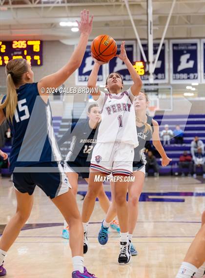 Thumbnail 1 in Perry vs. Ridgeline (Holiday Hoopfest) photogallery.