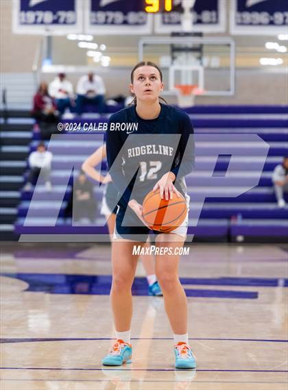 Thumbnail 2 in Perry vs. Ridgeline (Holiday Hoopfest) photogallery.