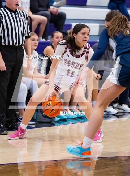 Thumbnail 3 in Perry vs. Ridgeline (Holiday Hoopfest) photogallery.