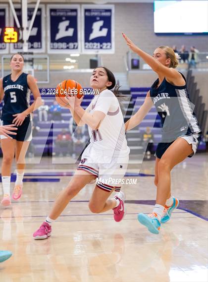 Thumbnail 1 in Perry vs. Ridgeline (Holiday Hoopfest) photogallery.