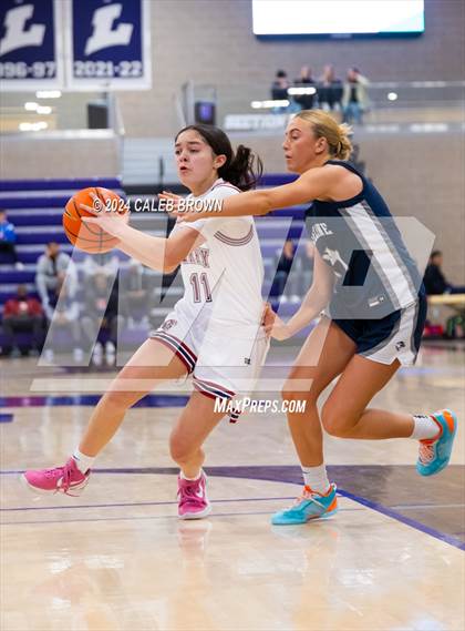 Thumbnail 3 in Perry vs. Ridgeline (Holiday Hoopfest) photogallery.