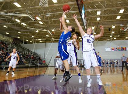 Thumbnail 3 in Rogers @ Fayetteville photogallery.