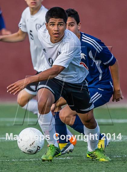 Thumbnail 3 in Cypress Springs vs pasadena ( 5A Region 3 Semifinal ) photogallery.