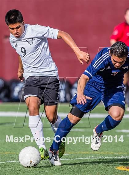 Thumbnail 2 in Cypress Springs vs pasadena ( 5A Region 3 Semifinal ) photogallery.