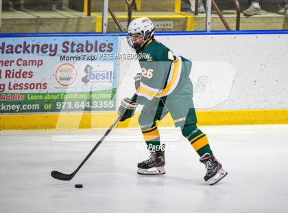 Thumbnail 3 in Morristown-Beard @ Morris Knolls photogallery.