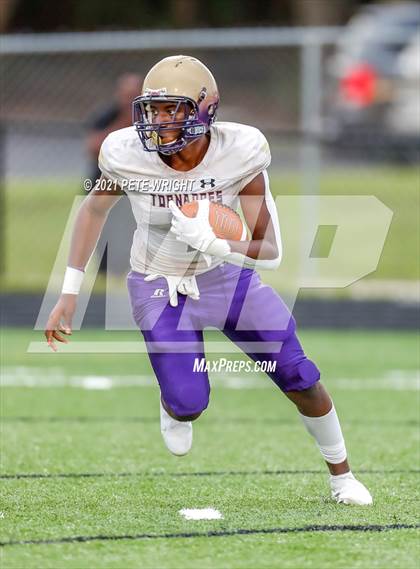 Thumbnail 2 in Booker @ Cardinal Mooney photogallery.