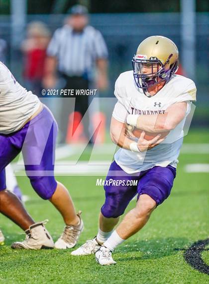 Thumbnail 2 in Booker @ Cardinal Mooney photogallery.