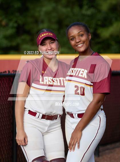 Thumbnail 2 in Hillgrove @ Lassiter photogallery.