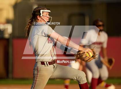 Thumbnail 3 in Hillgrove @ Lassiter photogallery.