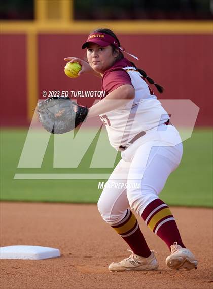 Thumbnail 3 in Hillgrove @ Lassiter photogallery.