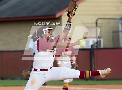 Thumbnail 1 in Hillgrove @ Lassiter photogallery.