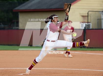 Thumbnail 3 in Hillgrove @ Lassiter photogallery.