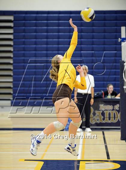 Thumbnail 1 in Yuba City vs. River City photogallery.