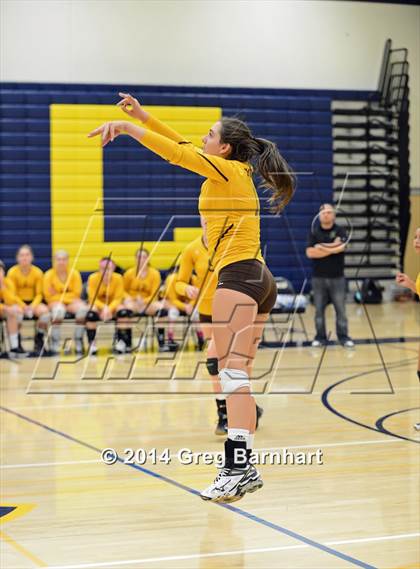 Thumbnail 3 in Yuba City vs. River City photogallery.