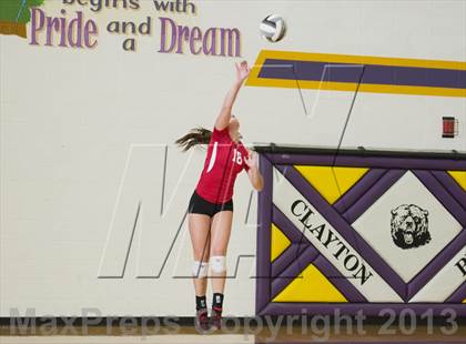 Thumbnail 2 in Luck @ Clayton (WIAA D4 Sectional Semfinal) photogallery.