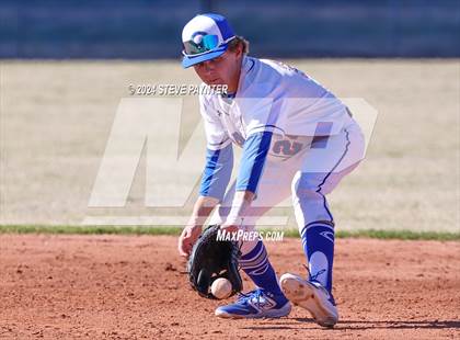 Thumbnail 3 in Parker vs. Chino Valley photogallery.