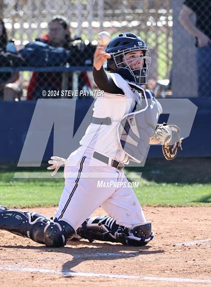 Thumbnail 2 in Parker vs. Chino Valley photogallery.