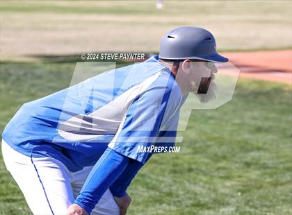 Thumbnail 2 in Parker vs. Chino Valley photogallery.