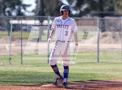 Thumbnail 1 in Parker vs. Chino Valley photogallery.
