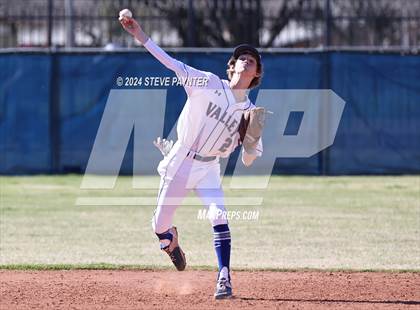 Thumbnail 2 in Parker vs. Chino Valley photogallery.