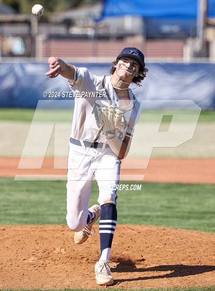 Thumbnail 3 in Parker vs. Chino Valley photogallery.