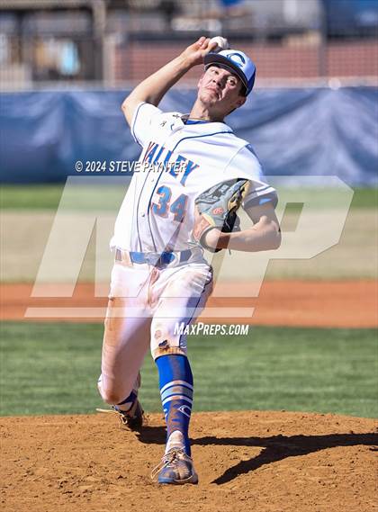 Thumbnail 2 in Parker vs. Chino Valley photogallery.