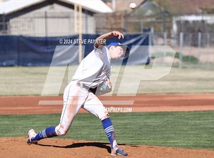 Thumbnail 2 in Parker vs. Chino Valley photogallery.