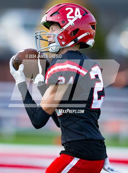 Thumbnail 2 in West Allegheny @ Moon Area photogallery.
