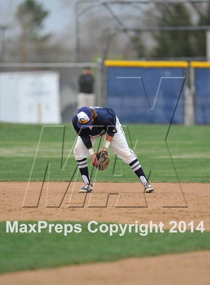 Thumbnail 2 in Chatfield @ Columbine photogallery.