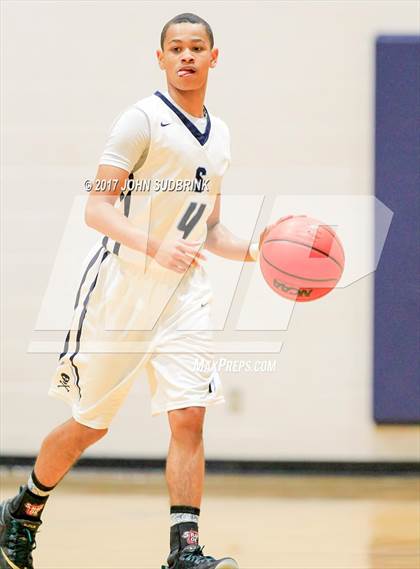 Thumbnail 3 in White Oak @ Swansboro photogallery.