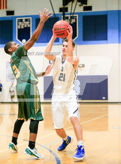 Thumbnail 3 in White Oak @ Swansboro photogallery.