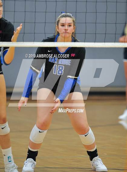 Thumbnail 1 in Oak Ridge vs. Fort Bend Clements (KISD/CFISD Varsity Tournament) photogallery.
