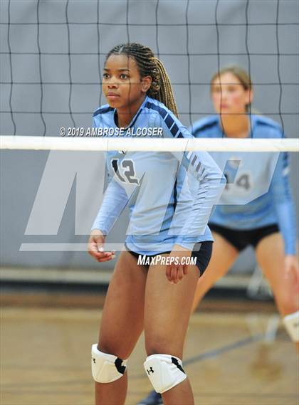 Thumbnail 2 in Oak Ridge vs. Fort Bend Clements (KISD/CFISD Varsity Tournament) photogallery.