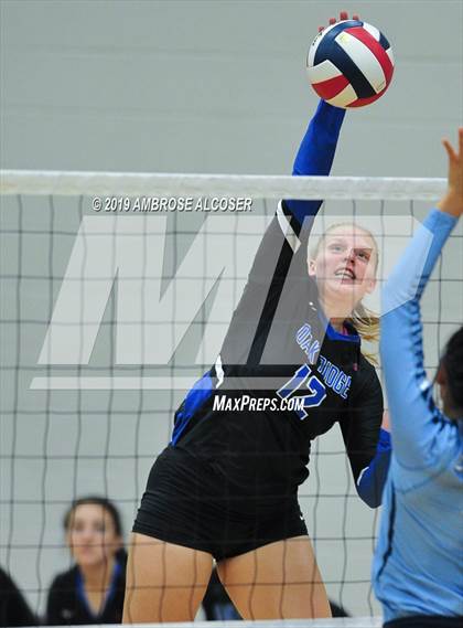 Thumbnail 3 in Oak Ridge vs. Fort Bend Clements (KISD/CFISD Varsity Tournament) photogallery.