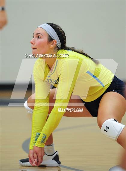 Thumbnail 2 in Oak Ridge vs. Fort Bend Clements (KISD/CFISD Varsity Tournament) photogallery.