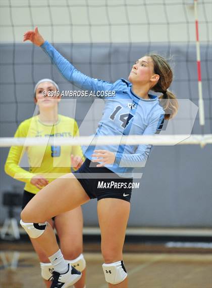 Thumbnail 3 in Oak Ridge vs. Fort Bend Clements (KISD/CFISD Varsity Tournament) photogallery.