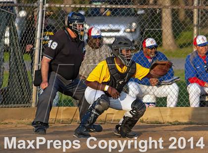 Thumbnail 3 in DeMatha @ Bishop McNamara photogallery.